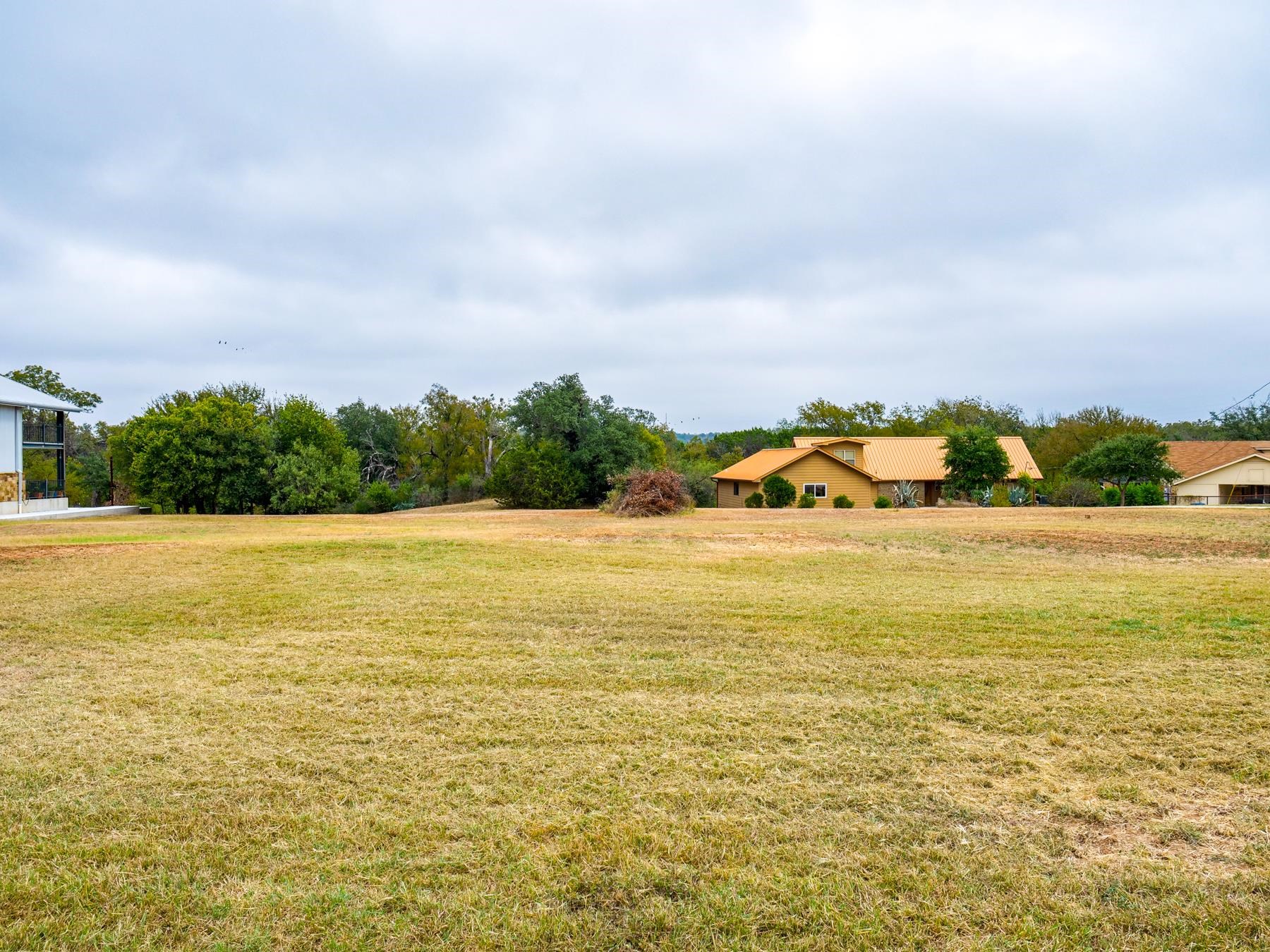 223 Shoals Pkwy Property Photo 4