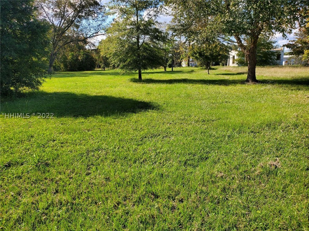 485 Weed Avenue Property Photo