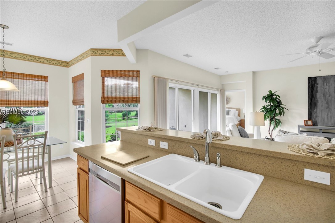 8 Wainwright Drive Property Photo 6