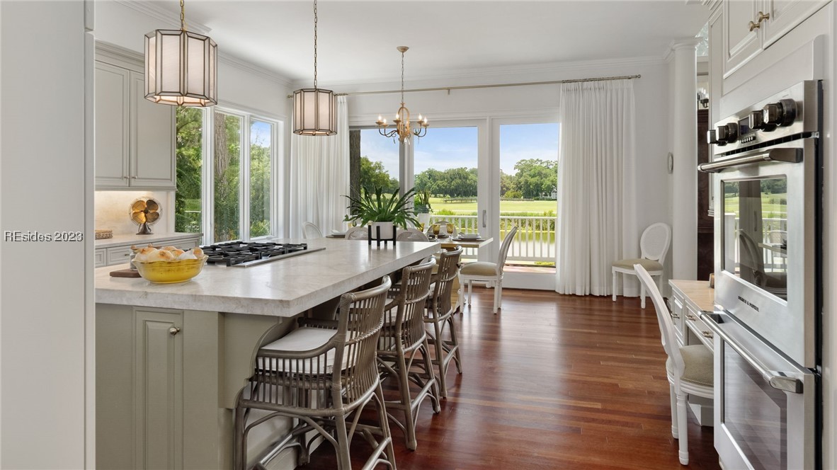 10 Lake Ridge Court Property Photo 18