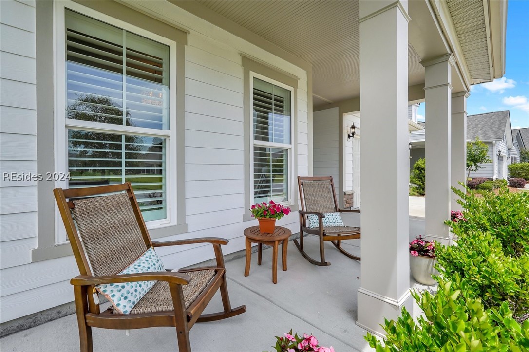 249 Canterbury Court Property Photo 4