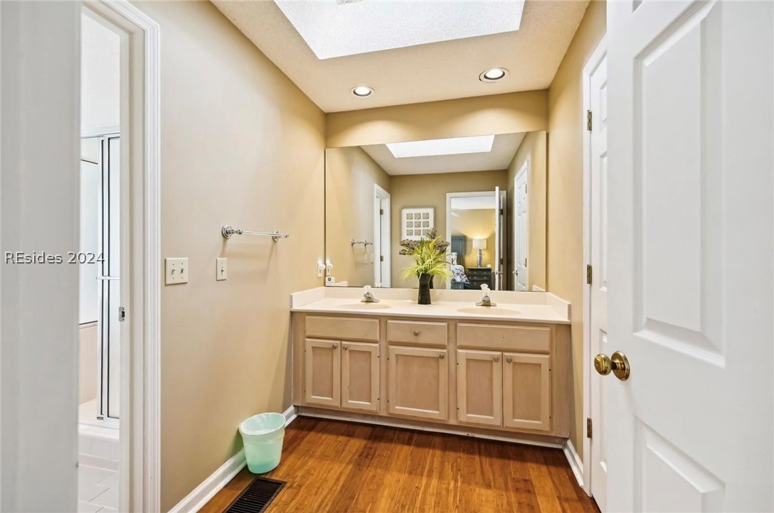 4 Catboat Property Photo 21