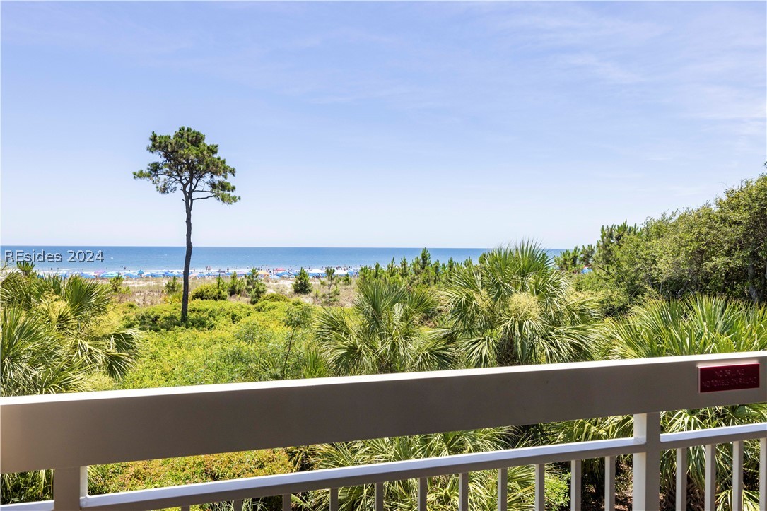 4 Forest Beach N Drive 210 Property Photo 4