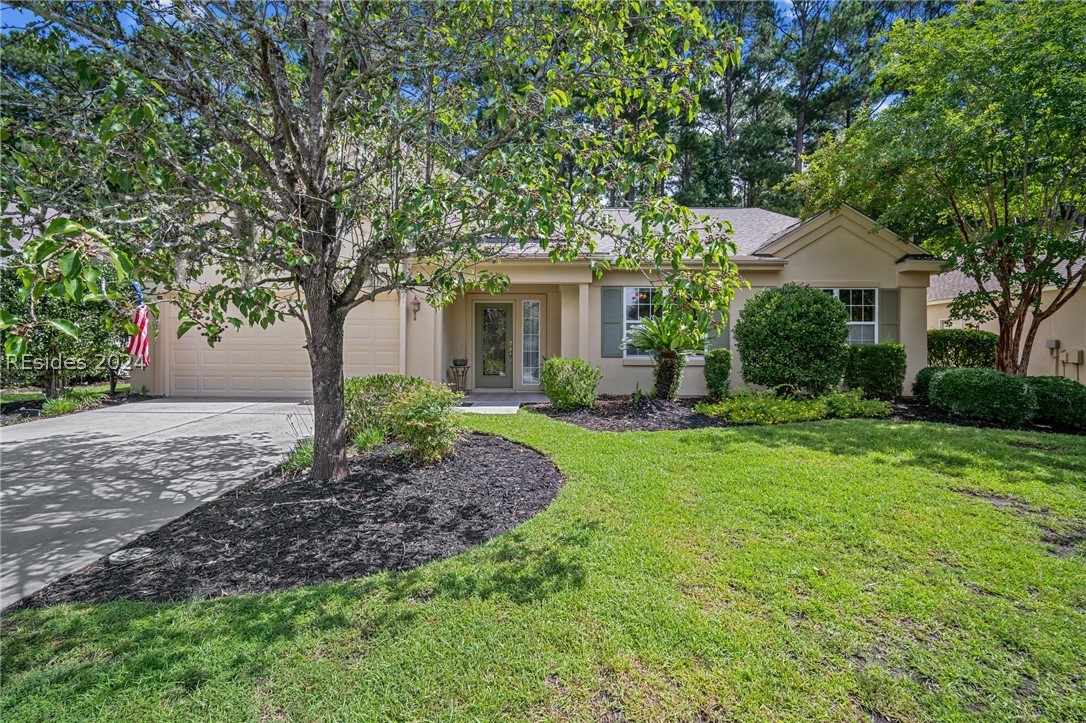 195 Hampton Circle Property Photo 1