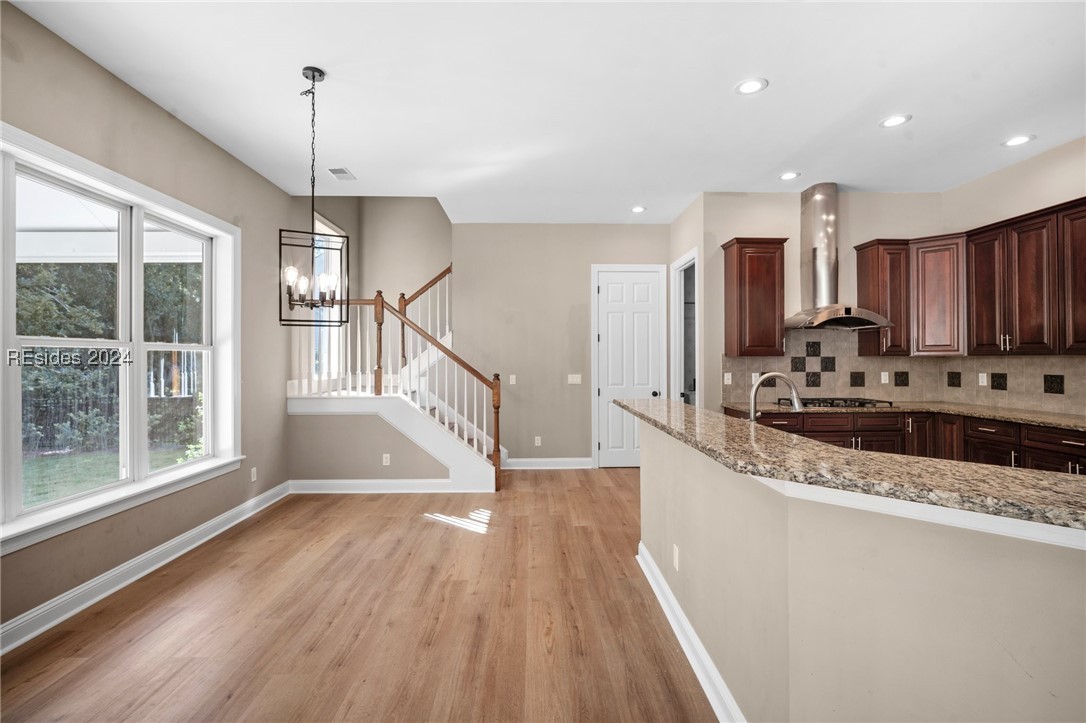257 Farnsleigh Avenue Property Photo 14
