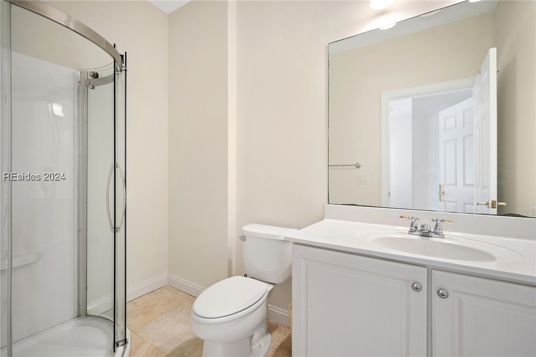 257 Farnsleigh Avenue Property Photo 32