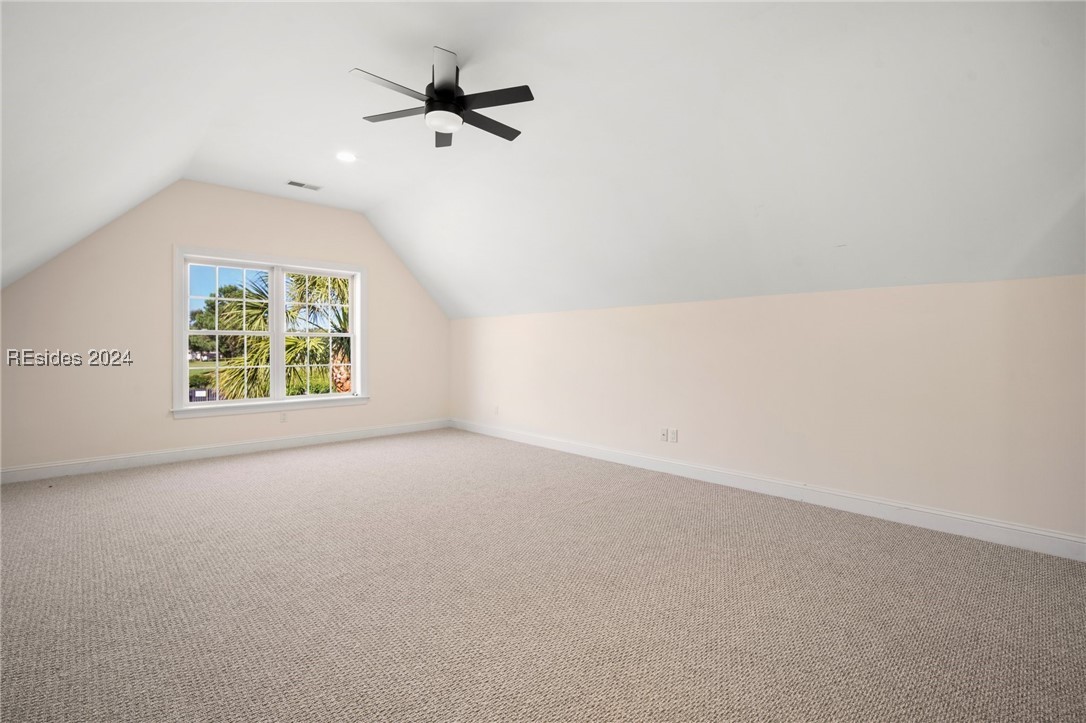 257 Farnsleigh Avenue Property Photo 33