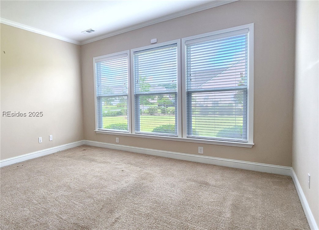 48 Heathrow Avenue Property Photo 14
