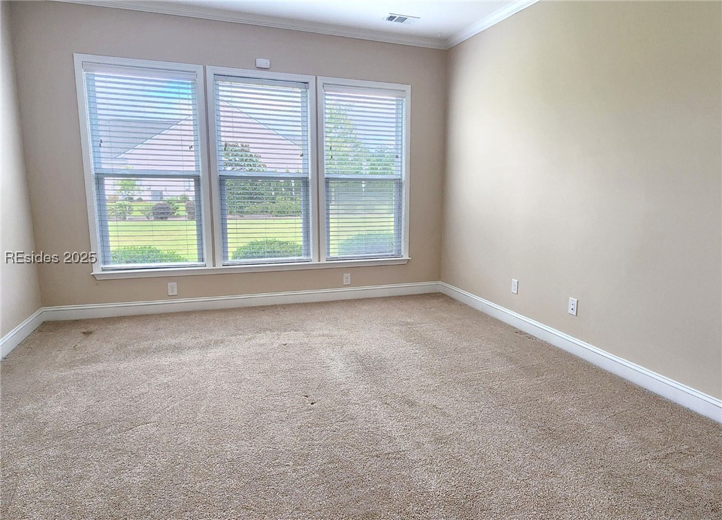 48 Heathrow Avenue Property Photo 15