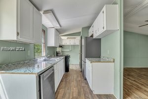 137 Thelma Drive Property Photo 18