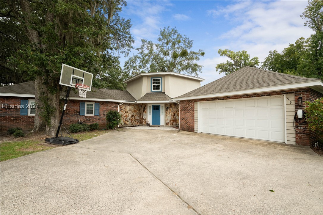 991 Dowlingwood Drive Property Photo 1