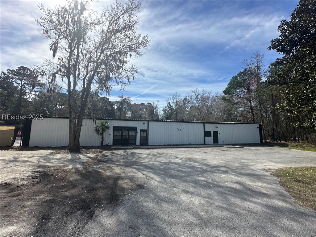 229 Gum Tree Road C Property Photo 1
