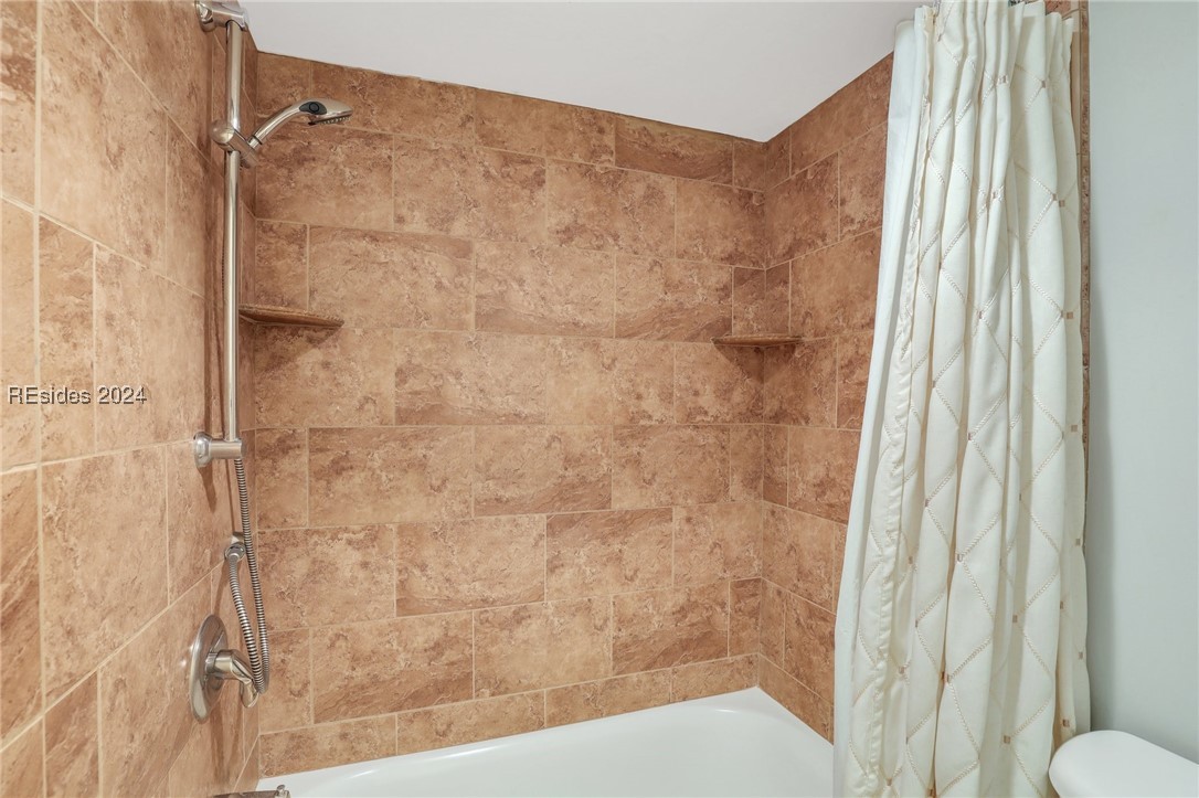 4 Braddock Bluff Drive 1691 Property Photo 25