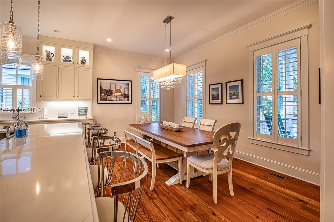 35 Park Square Property Photo 17