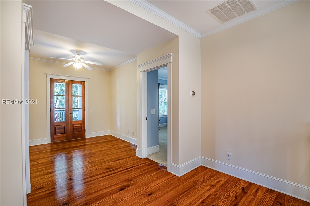 35 Park Square Property Photo 25