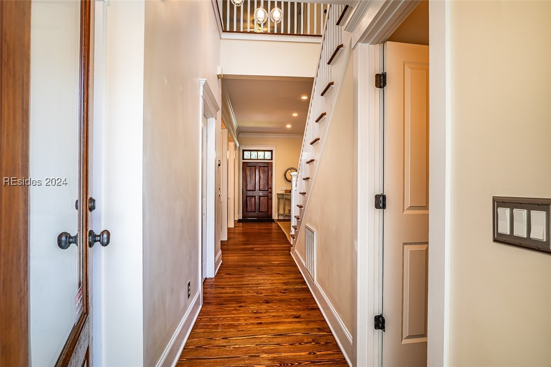35 Park Square Property Photo 37