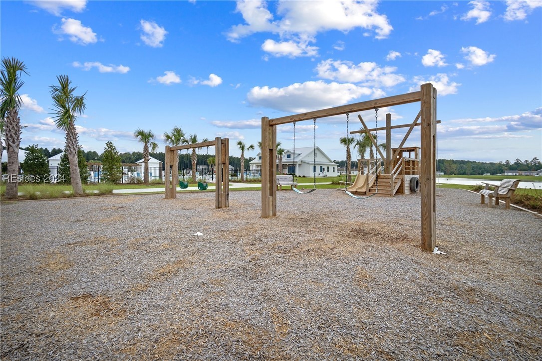 194 Hiatus Court Property Photo 48