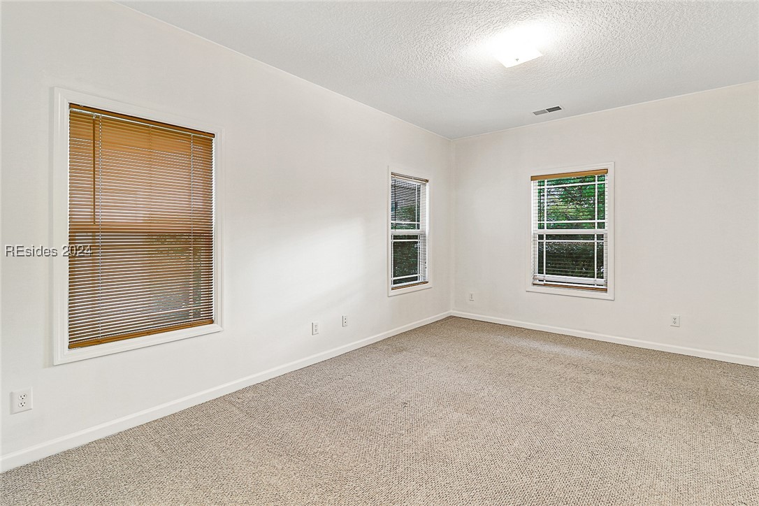 34 Wyndham Drive Property Photo 18
