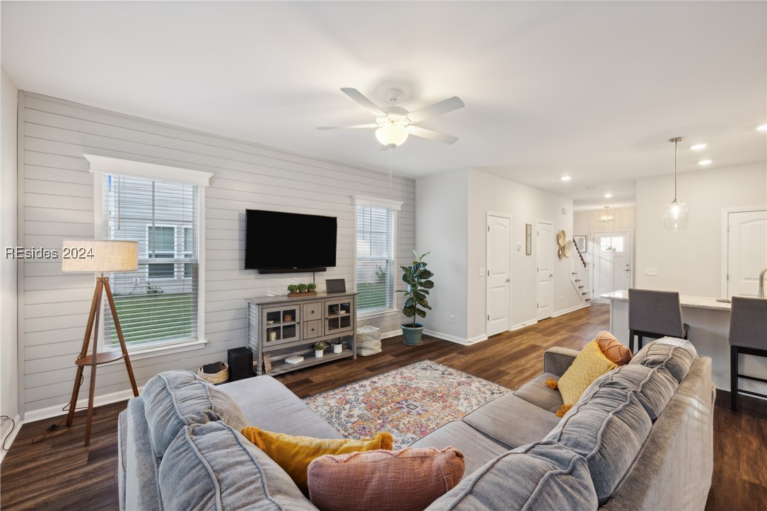 133 Conifer Street Property Photo 8