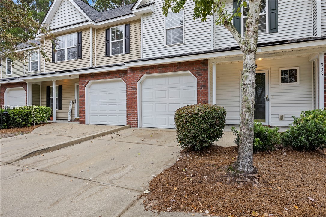 305 Cross Road Property Photo 1