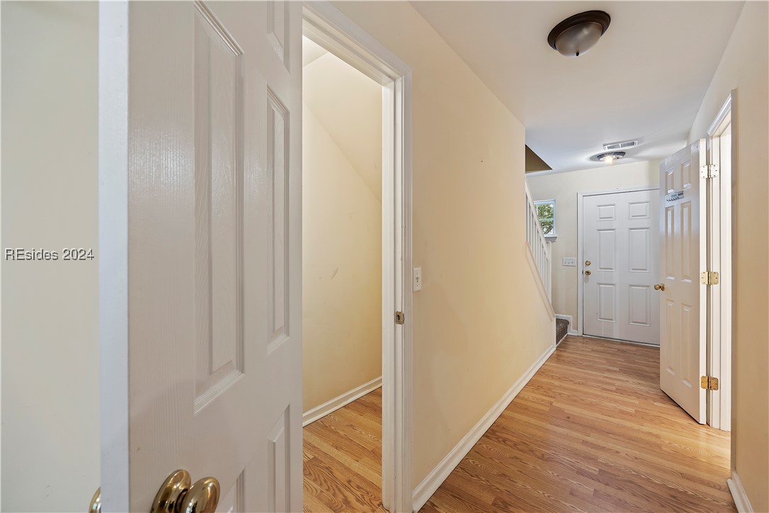305 Cross Road Property Photo 8