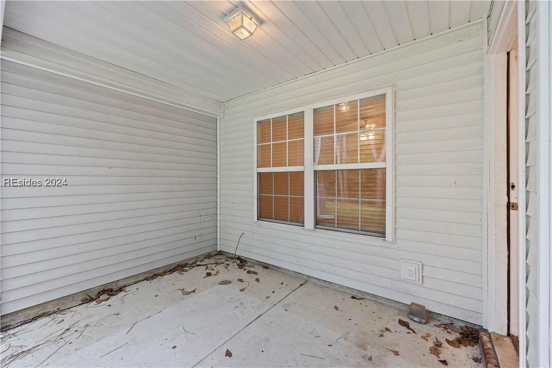 305 Cross Road Property Photo 23
