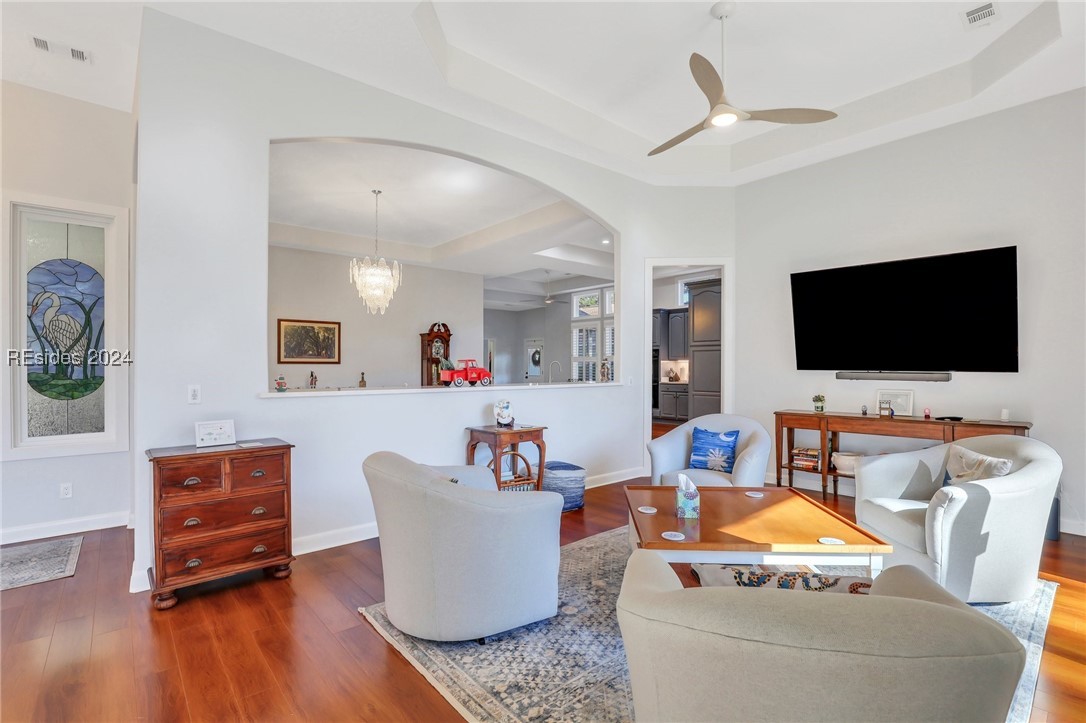 15 Lexington Drive Property Photo 12