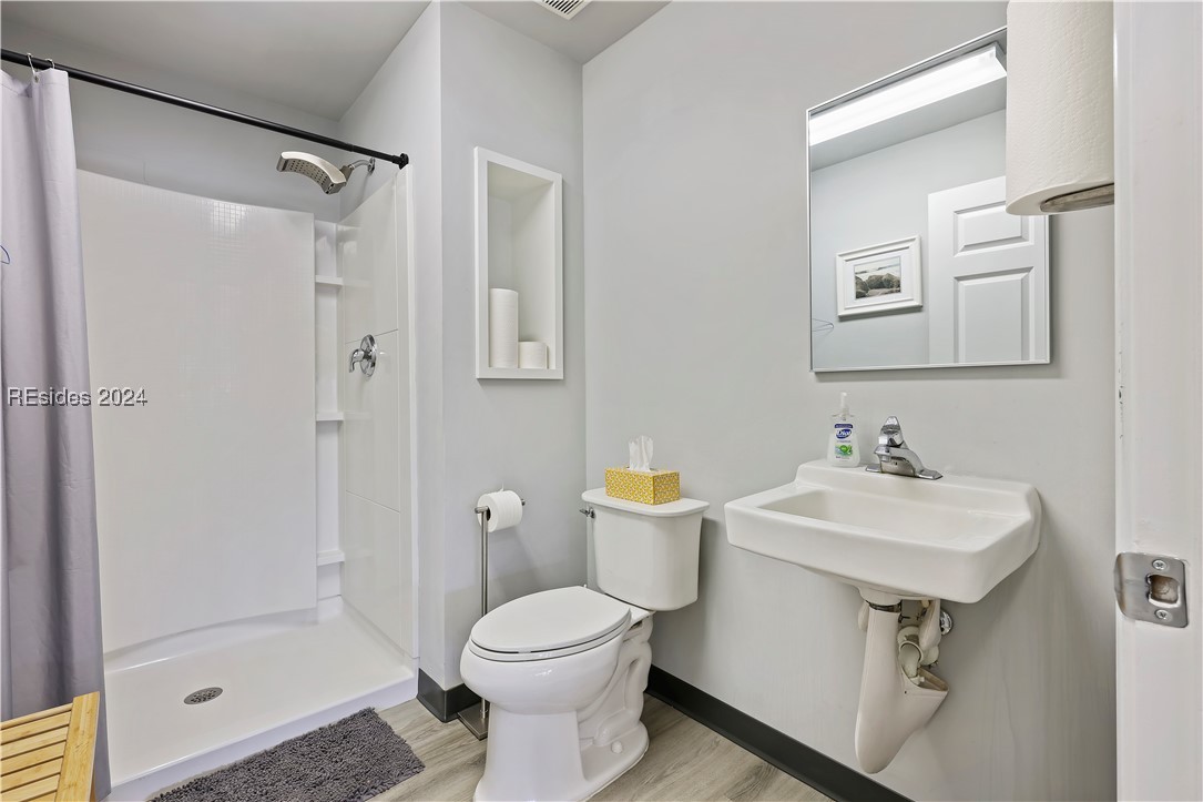 95 Mathews Drive D36 Property Photo 28
