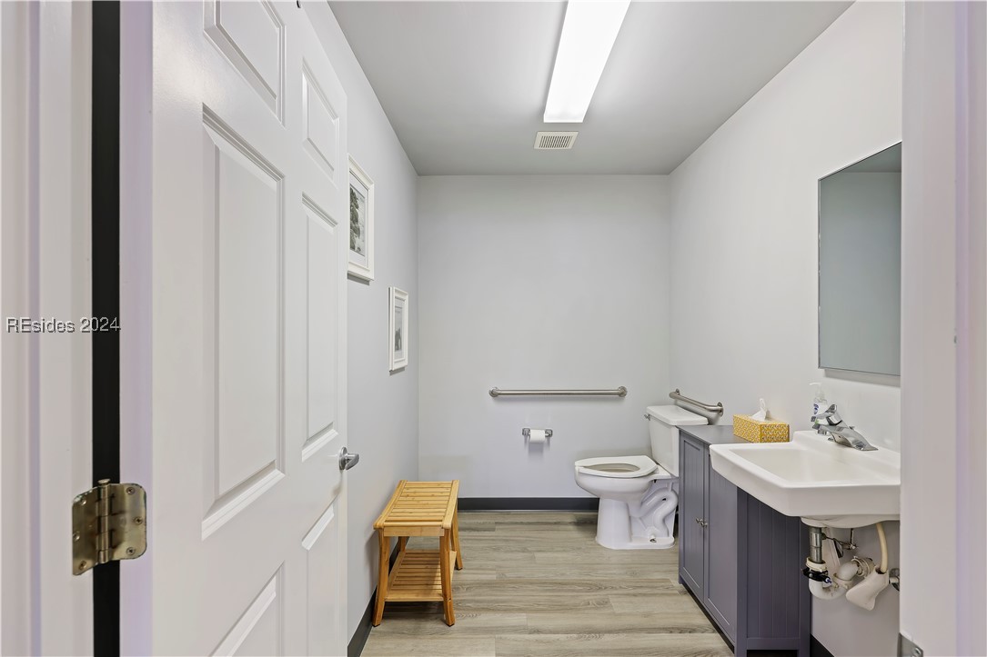 95 Mathews Drive D36 Property Photo 29