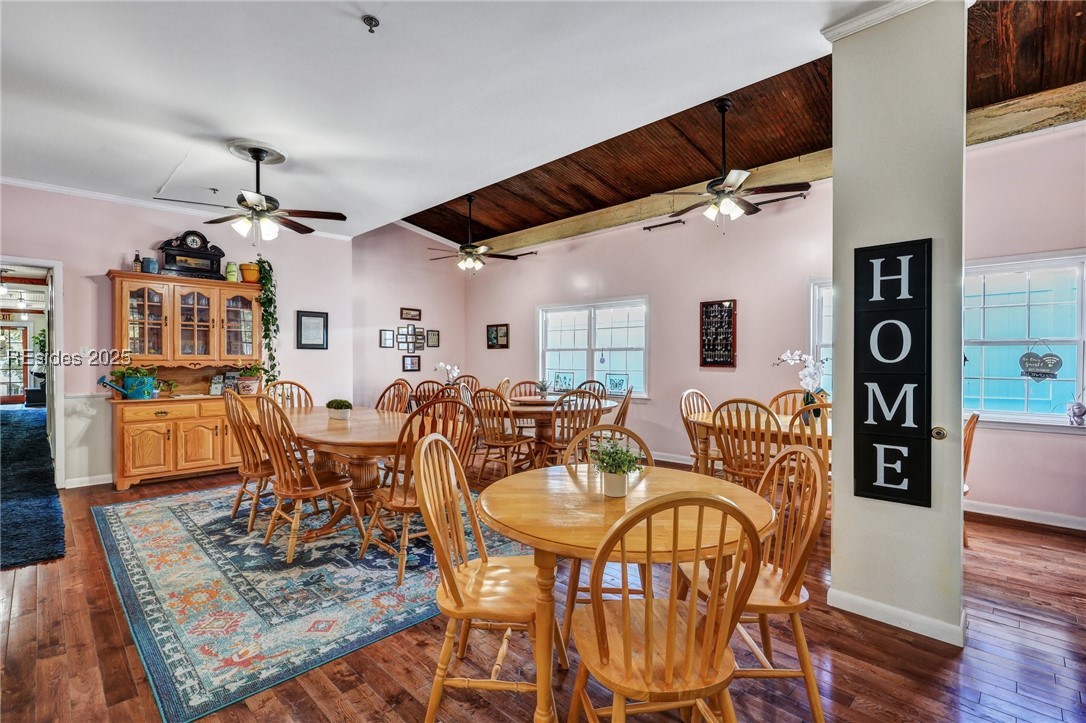 24 Van Horne Avenue Property Photo 4