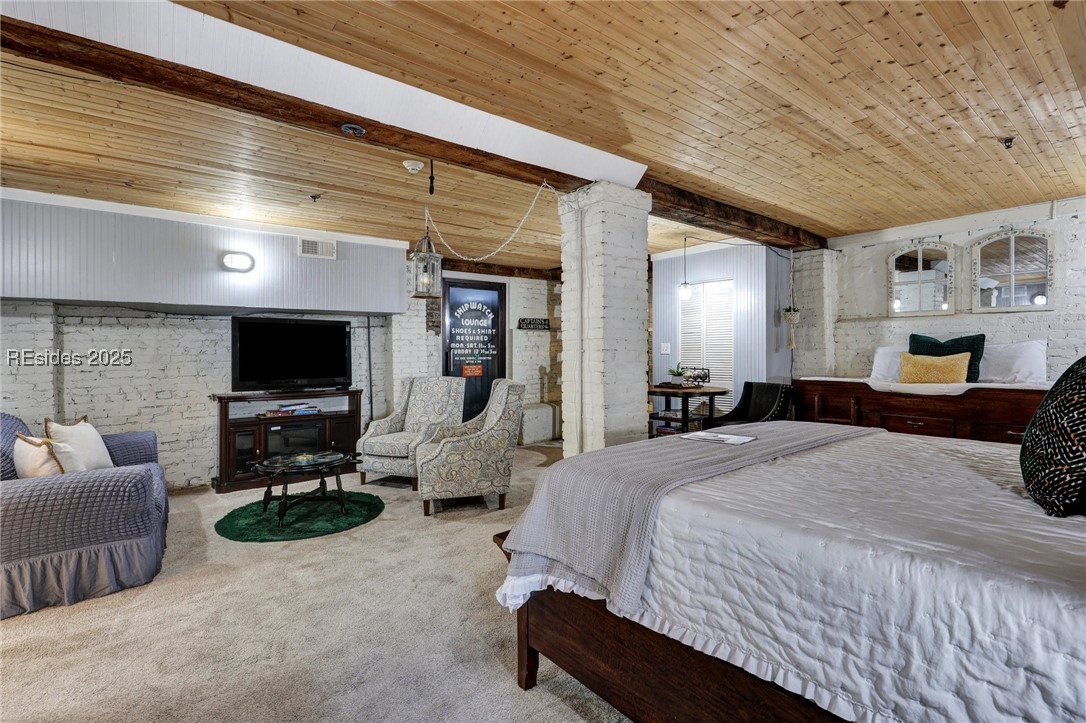 24 Van Horne Avenue Property Photo 10