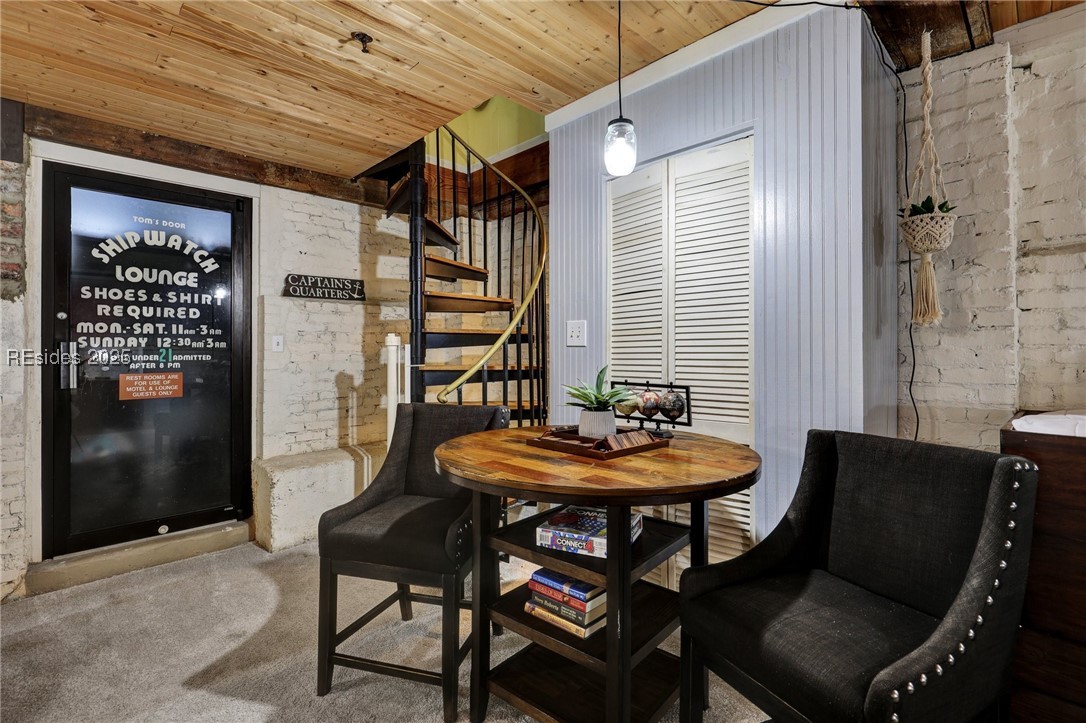 24 Van Horne Avenue Property Photo 15
