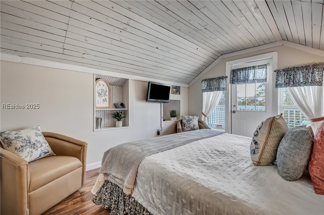 24 Van Horne Avenue Property Photo 23
