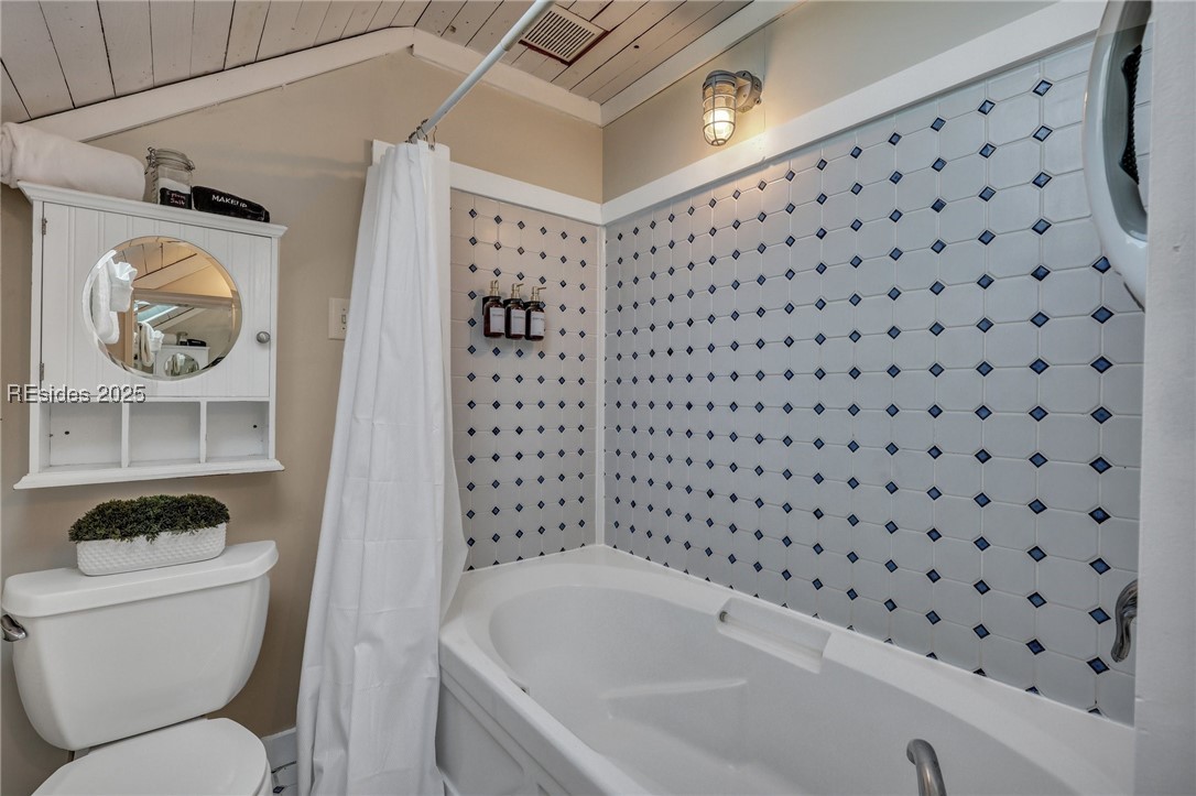 24 Van Horne Avenue Property Photo 25