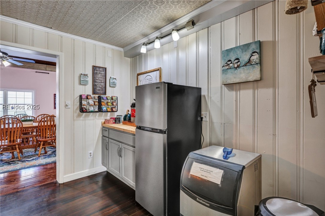 24 Van Horne Avenue Property Photo 56