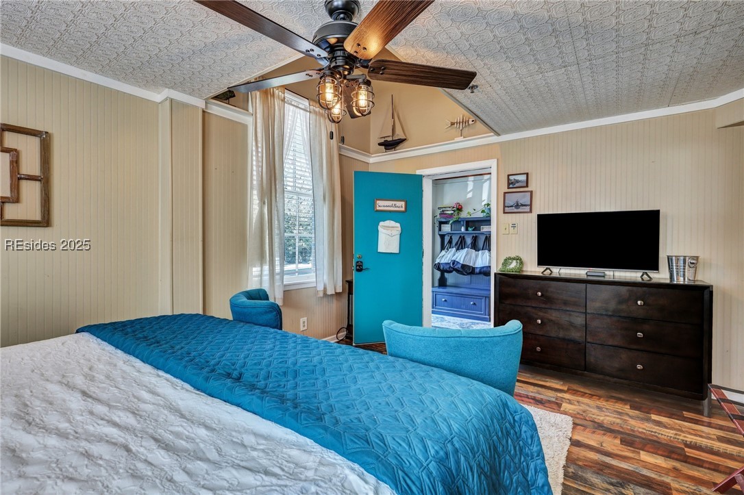 24 Van Horne Avenue Property Photo 69