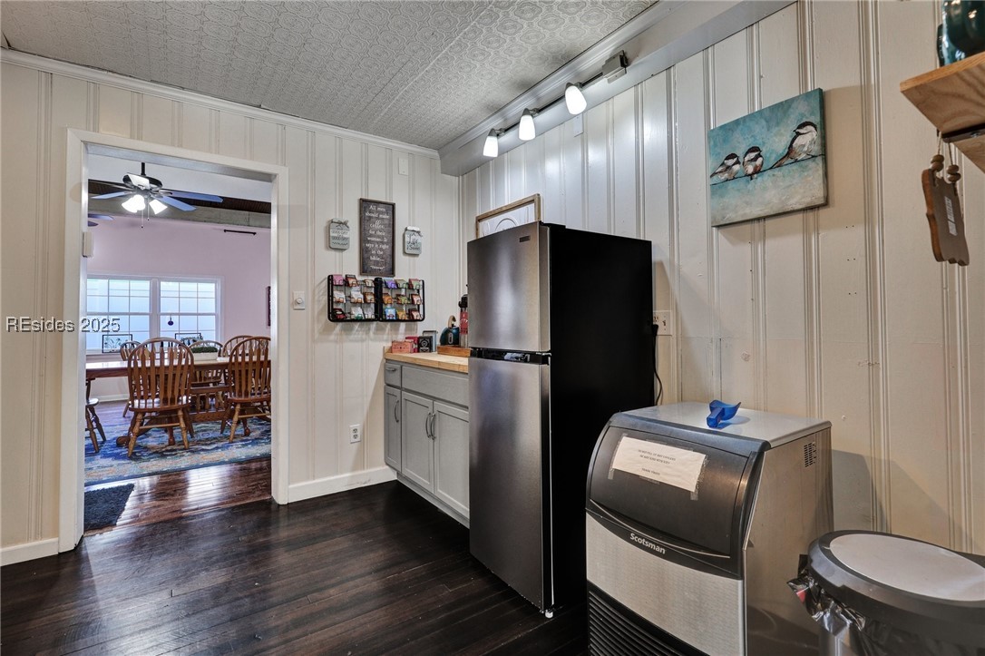 24 Van Horne Avenue Property Photo 81