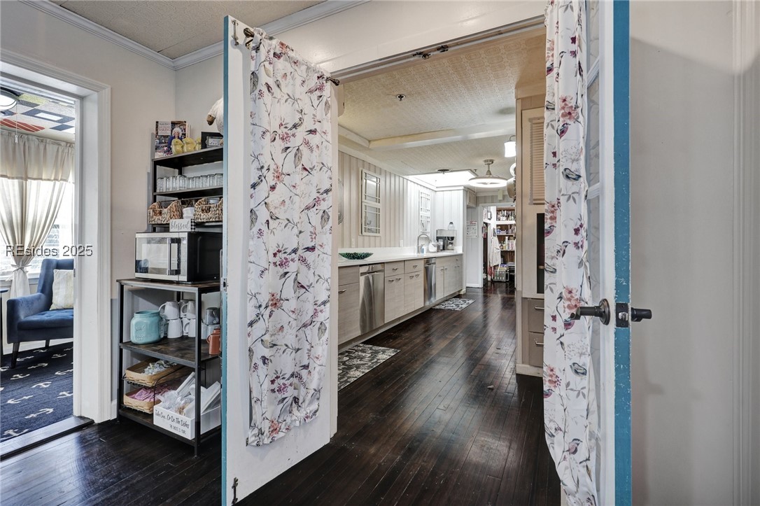 24 Van Horne Avenue Property Photo 84