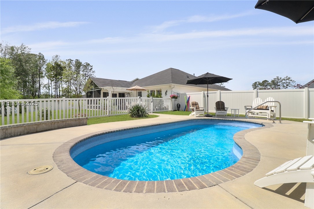 3 Windsor Boulevard Property Photo 1