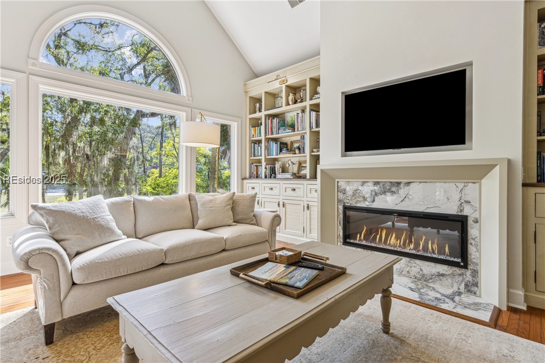 8 Chechessee Circle Property Photo 9