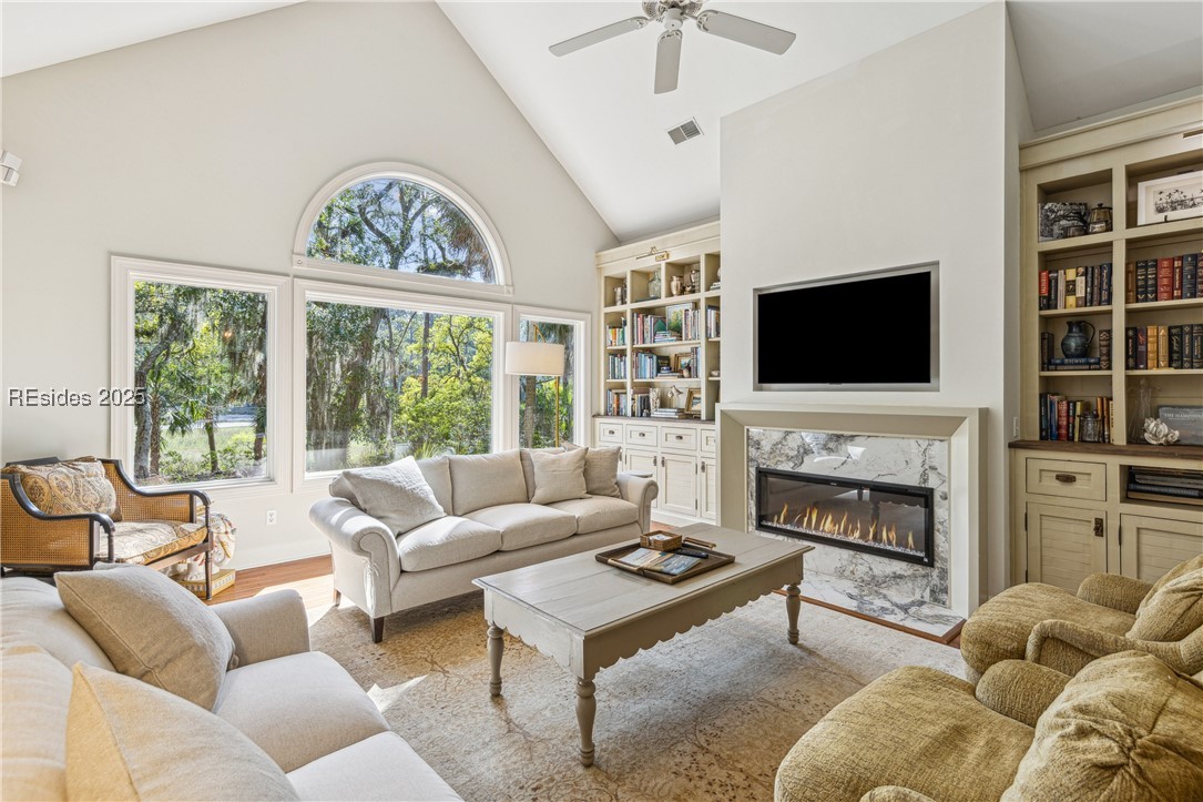 8 Chechessee Circle Property Photo 10