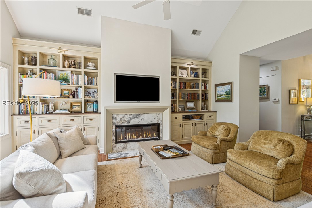 8 Chechessee Circle Property Photo 11