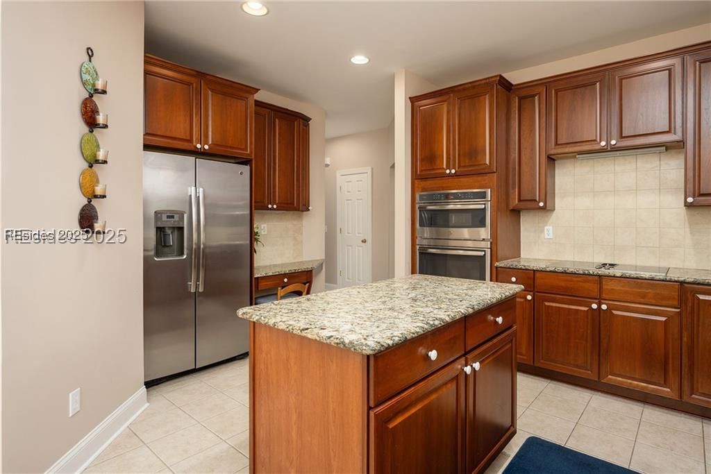 162 Wicklow Drive Property Photo 35