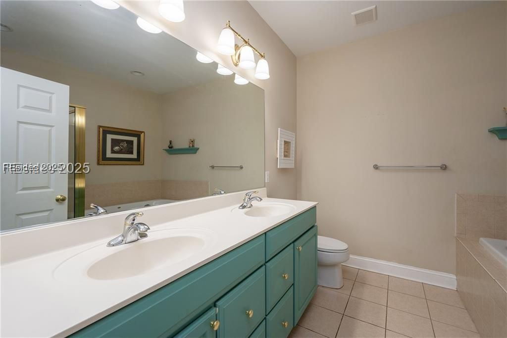 162 Wicklow Drive Property Photo 47