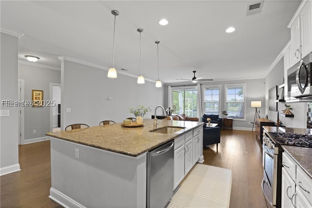 2009 Blakers Boulevard Property Photo 14