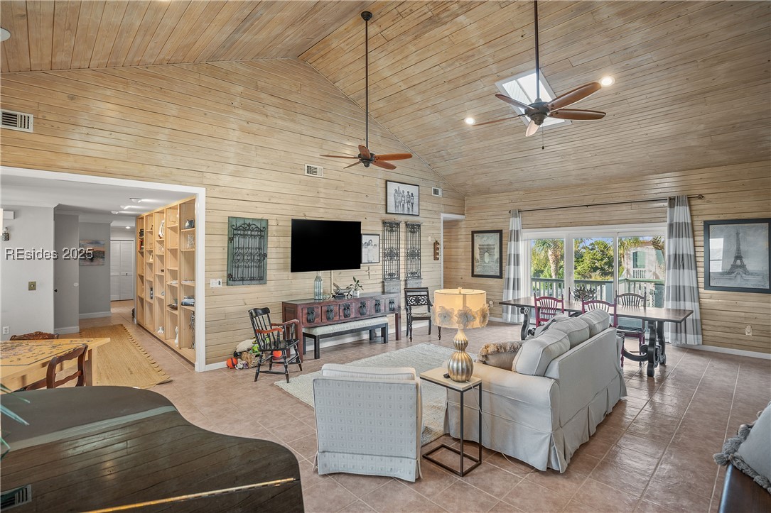 1 Scallop Court Property Photo 7