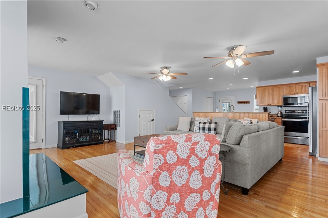2 Ebb Tide Court Property Photo 6