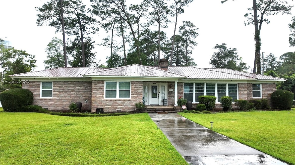 900 3rd Street Property Photo 1
