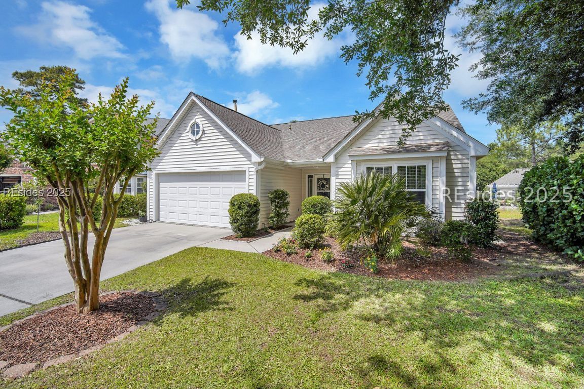 4 Lake Linden Place Property Photo 1