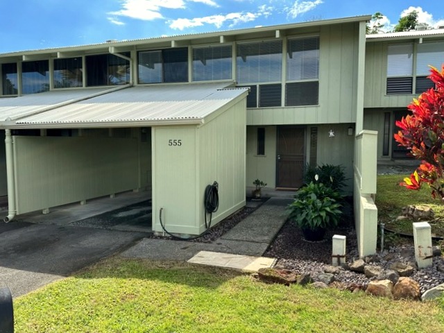 555 Kukuau St Property Photo 1